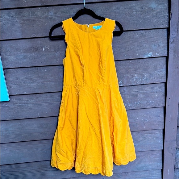 Boden scallops edges golden dress with pockets size 8R - Picture 1 of 4